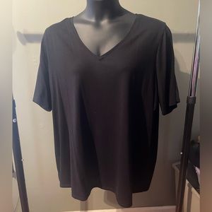 Lane Bryant V neck Tshirt-size 26/28